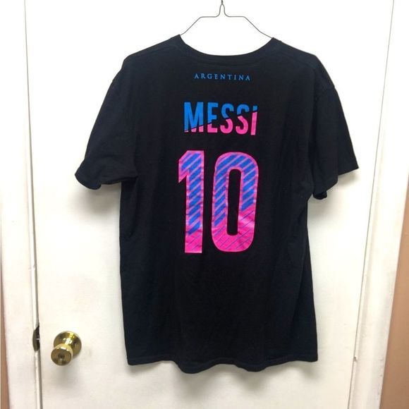 Lionel Messi Cartoon #10 Argentina Mens size Large T-Shirt - Picture 3 of 7